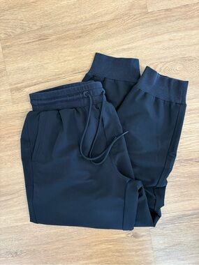 Old Navy Women's Stretchtech Black Joggers